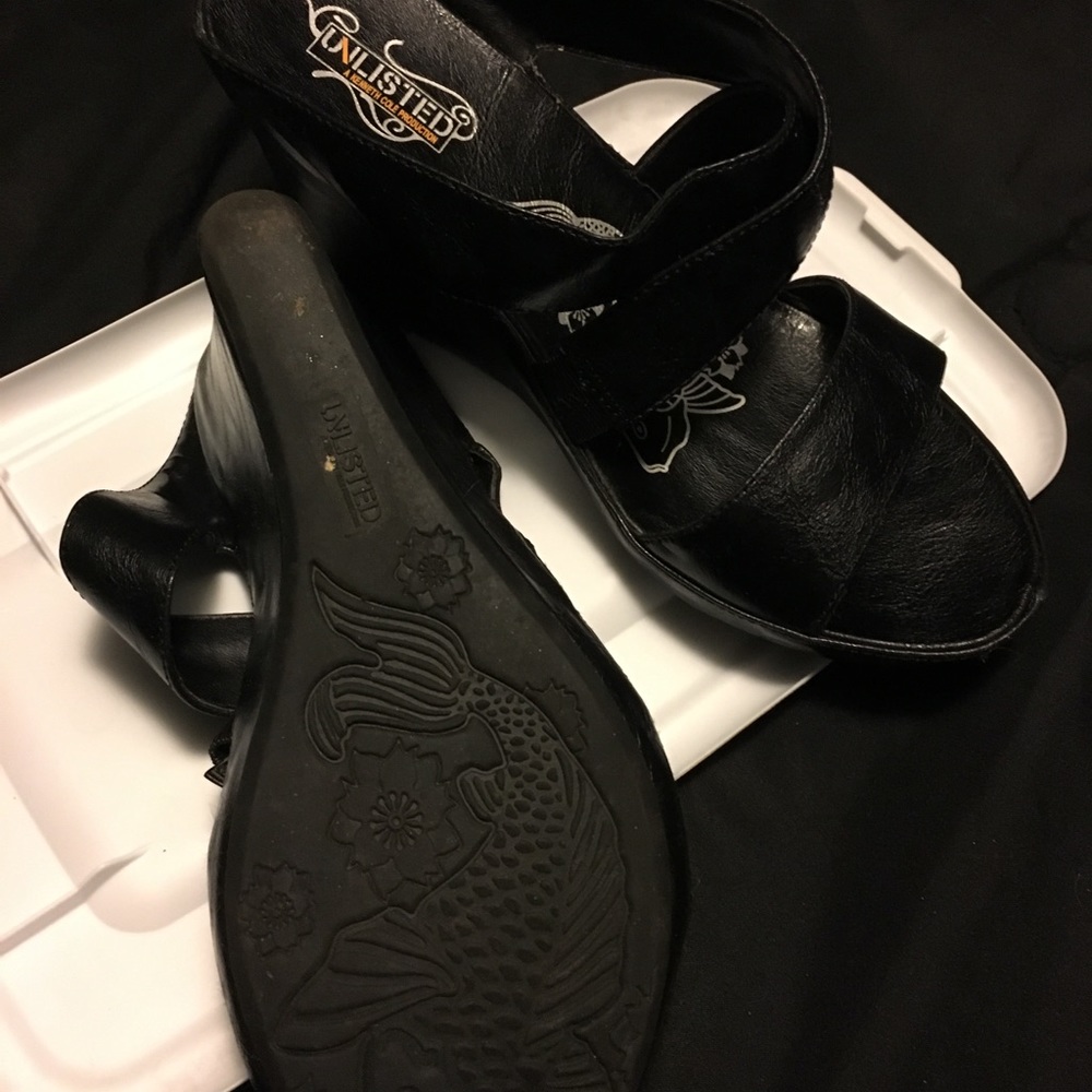 Shoes - Picture 3 of 3